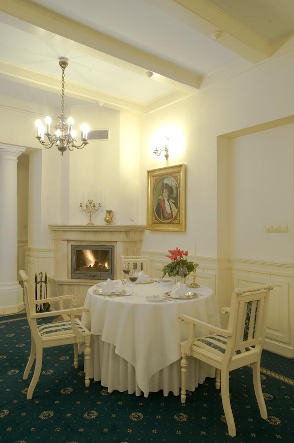 Hotel "Zajazd Napoleonski" Warszawa Eksteriør bilde